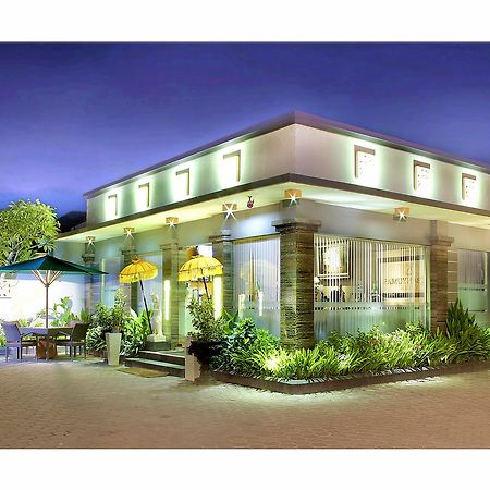 The Banyumas Villa Denpasar Extérieur photo