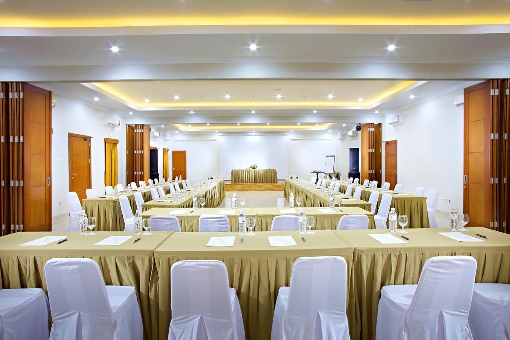 The Banyumas Villa Denpasar Extérieur photo