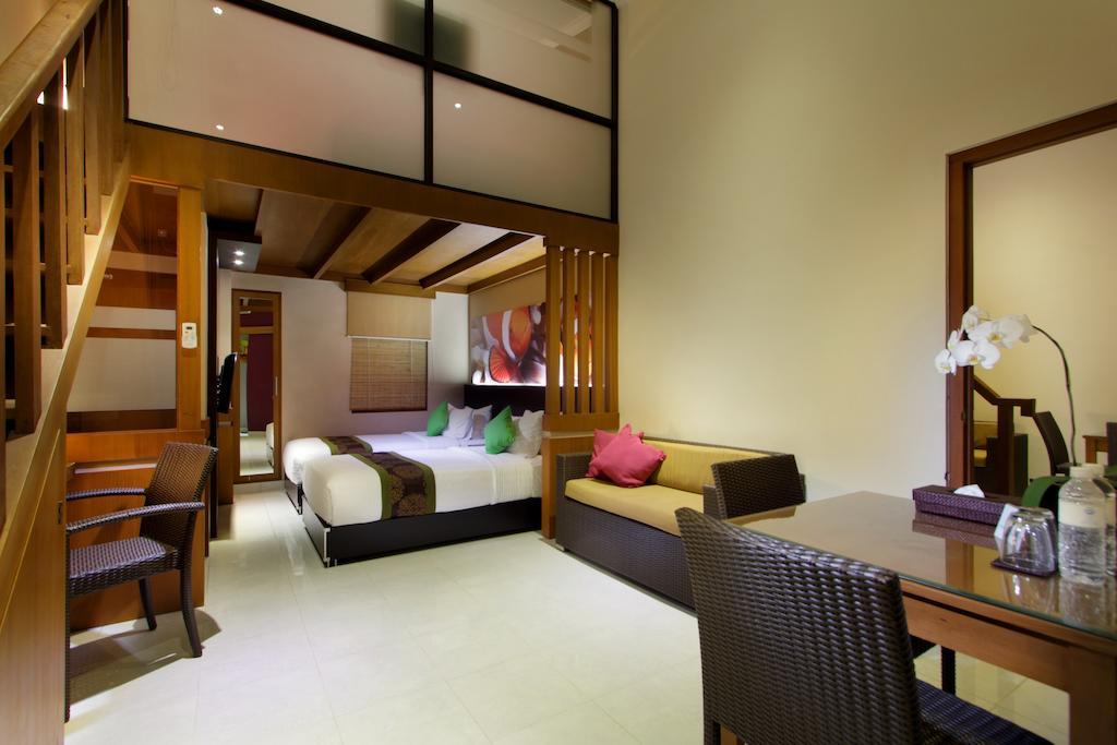 The Banyumas Villa Denpasar Extérieur photo