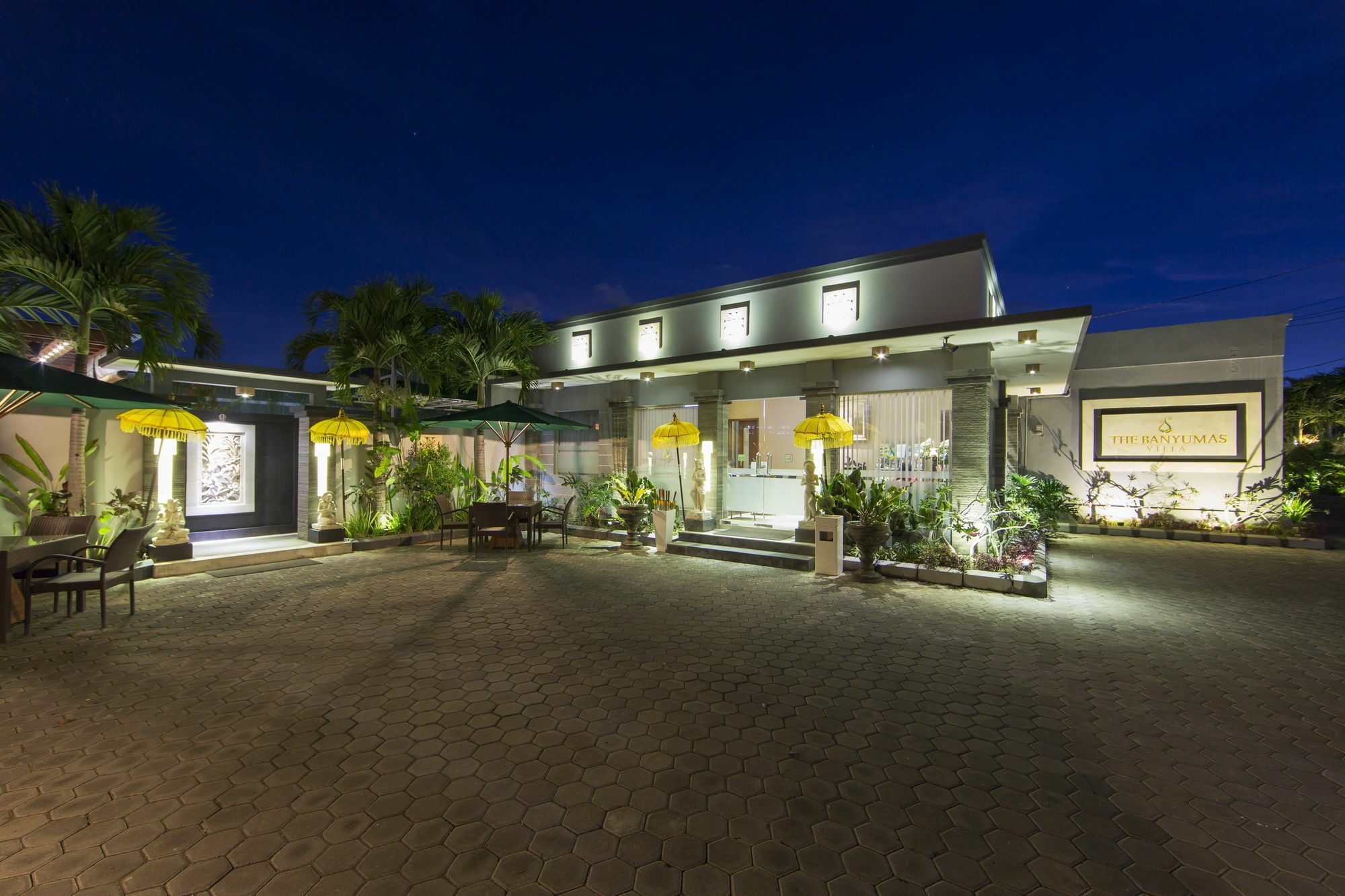 The Banyumas Villa Denpasar Extérieur photo